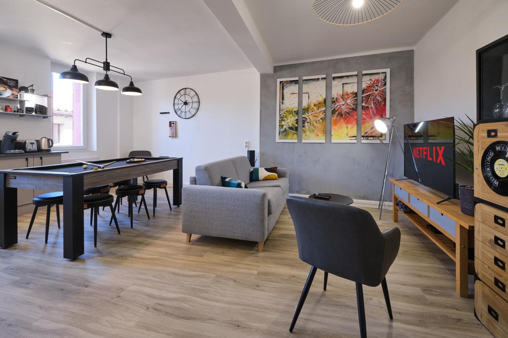 Magnifique*T4*Centre Ville*Wifi*Billard*Netflix* 리무 외부 사진